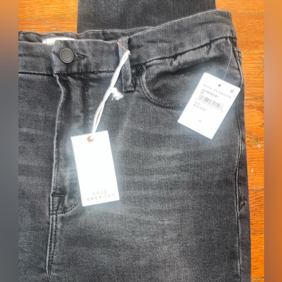 NWT Good American Black Wash Jeans size 14/32 inseam 32” - Picture 2 of 4
